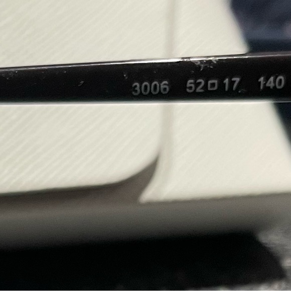 Michael Kors frames for glasses with Michael Kors case - Picture 5 of 6